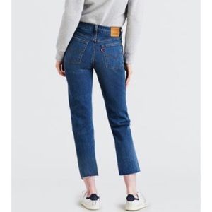 Levis  30 Button Fly Wedgie Straight Ankle Denim Jeans 26 Inseam. High rise